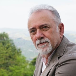 Asti, in migliaia ai funerali di Giorgio Faletti