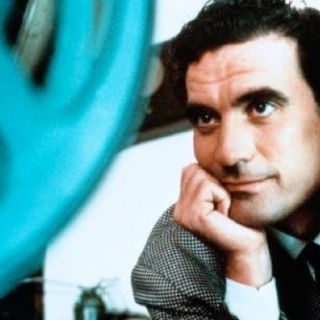Vent'anni fa ci lasciava Massimo Troisi